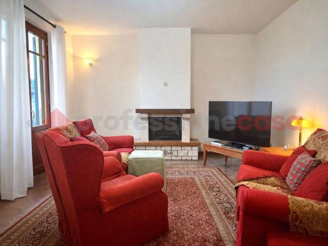 Villa Schiera in vendita a Unione dei comuni Media Valle del Serchio, Barga