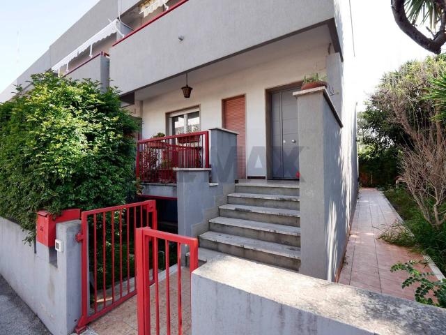 Villa Schiera in vendita a Municipio 2, Puglia