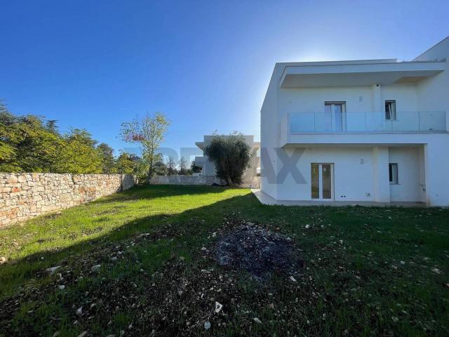 Villa Schiera in vendita a Municipio 4, Puglia