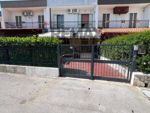 Villa Schiera in vendita a Municipio 3, Puglia