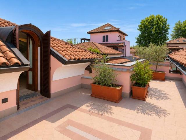 Villa Schiera in vendita a Milano 3, Basiglio