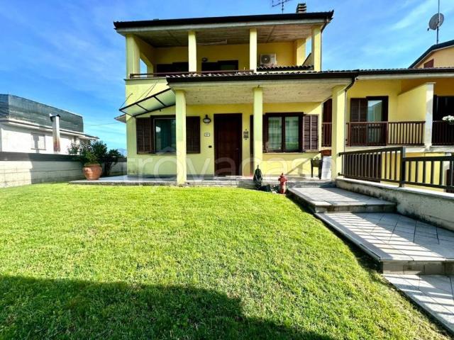 Villa Schiera in vendita a Piemonte, Cuneo