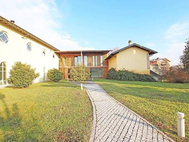 Villa Schiera in vendita a Ronchi, Bergamo