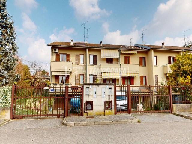 Villa Schiera in vendita a Valle Guidino, Besana In Brianza