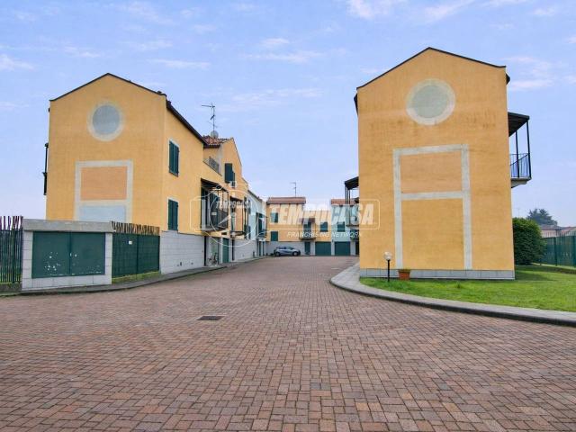 Villa Schiera in vendita a Piemonte, Novara