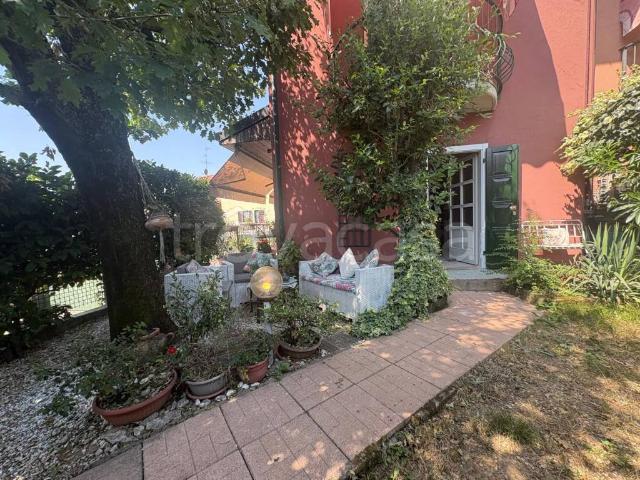 Villa Schiera in vendita a Boltiere, Lombardia