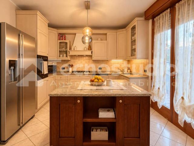Villa Schiera in vendita a Pilastro, Bonavigo