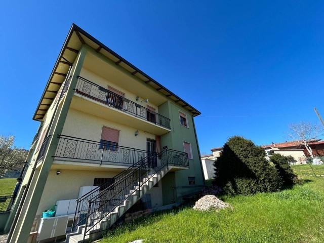 Villa Schiera in vendita a Bore, Reggio Emilia