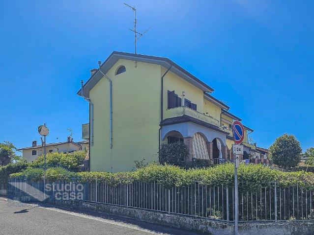 Villa Schiera in vendita a Borgo San Giovanni, Lombardia