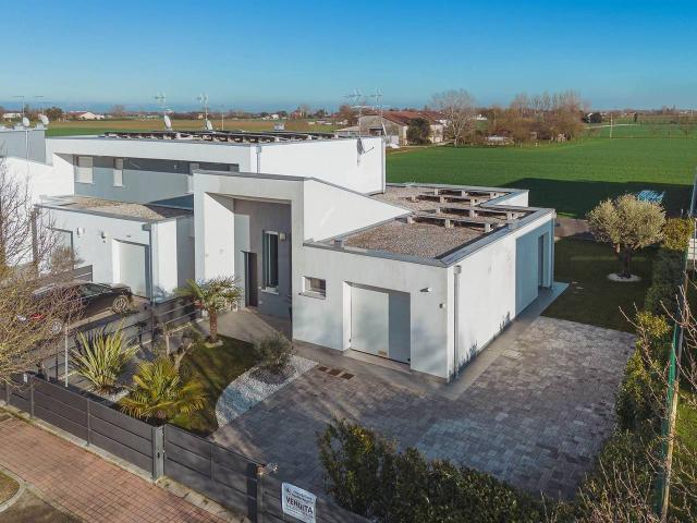 Villa Schiera in vendita a Borgo Virgilio, Cerese