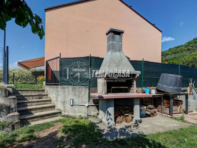 Villa Schiera in vendita a Comunità Montana Valli del Verbano, Brezzo Di Bedero