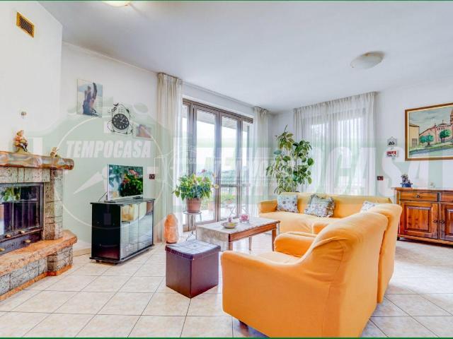 Villa Schiera in vendita a Comunità Montana Valli del Verbano, Brissago Valtravaglia