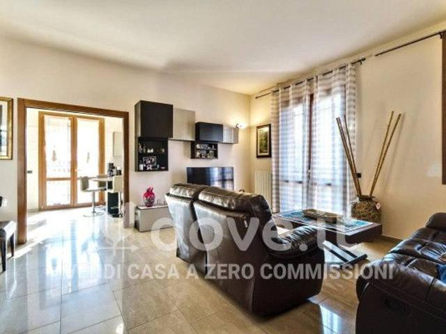 Villa Schiera in vendita a Moncucco, Brugherio