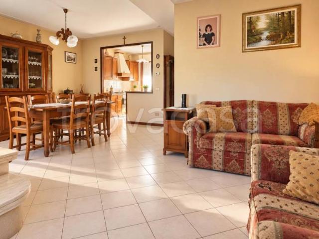 Villa Schiera in vendita a Campagnola, Brugine