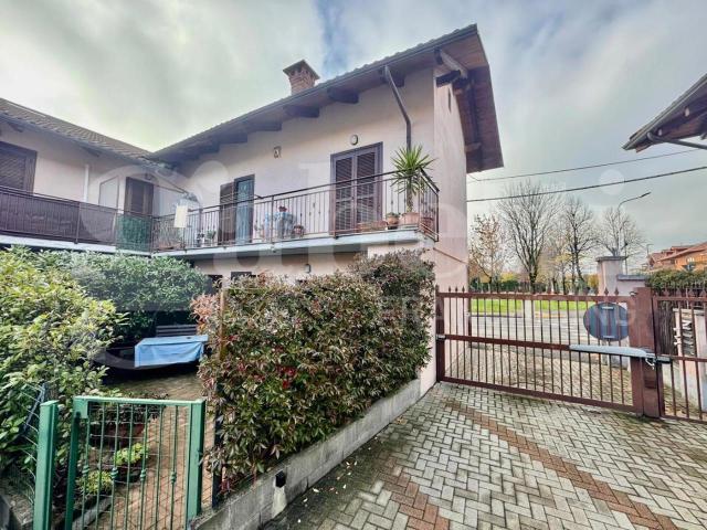 Villa Schiera in vendita a Tetti Griglio, Piemonte
