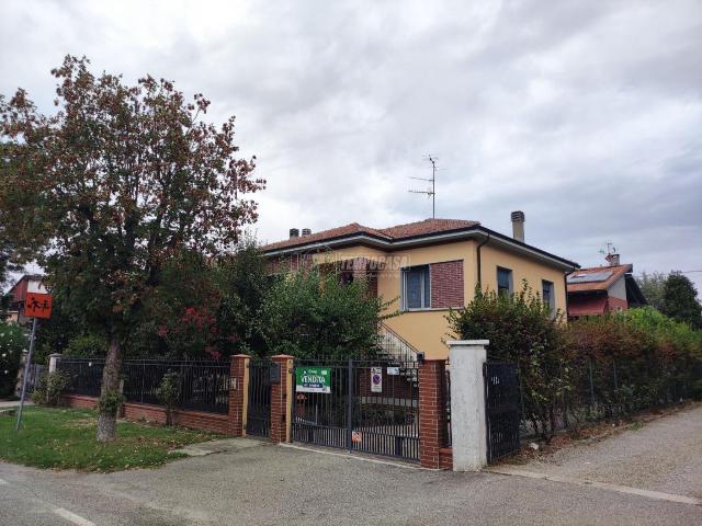 Villa Indipendente in vendita a Budrio, Reggio Emilia