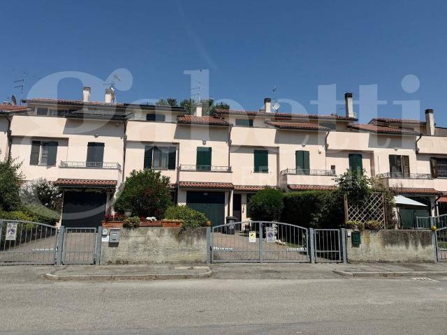 Villa Schiera in vendita a Budrio, Reggio Emilia