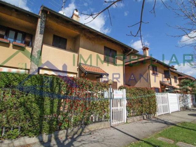 Villa Schiera in vendita a Madonna Regina, Busto Arsizio
