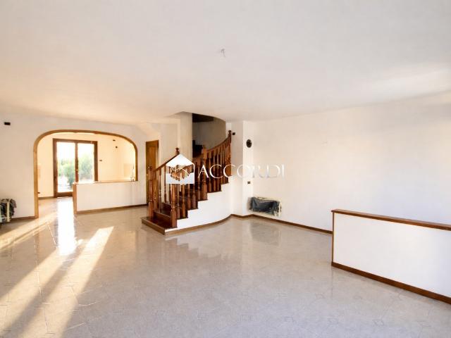 Villa Schiera in vendita a Fonte, Caerano San Marco
