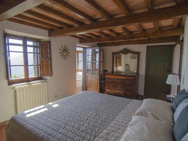 Villa Schiera in vendita a Casette, Camaiore