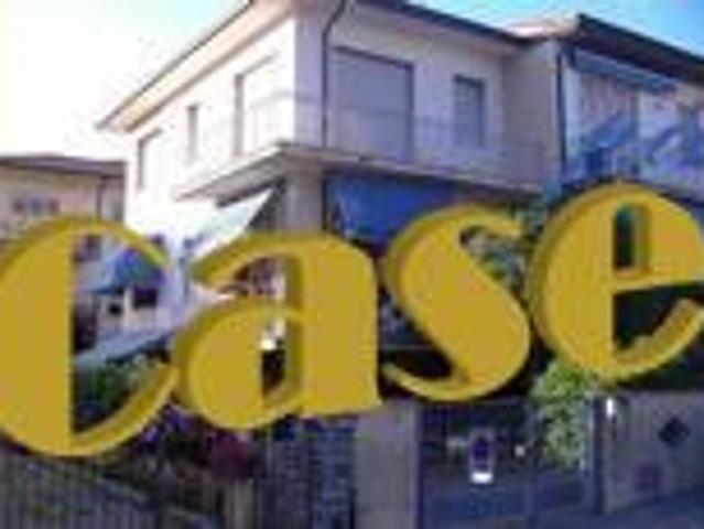 Villa Schiera in vendita a Camaiore, Toscana