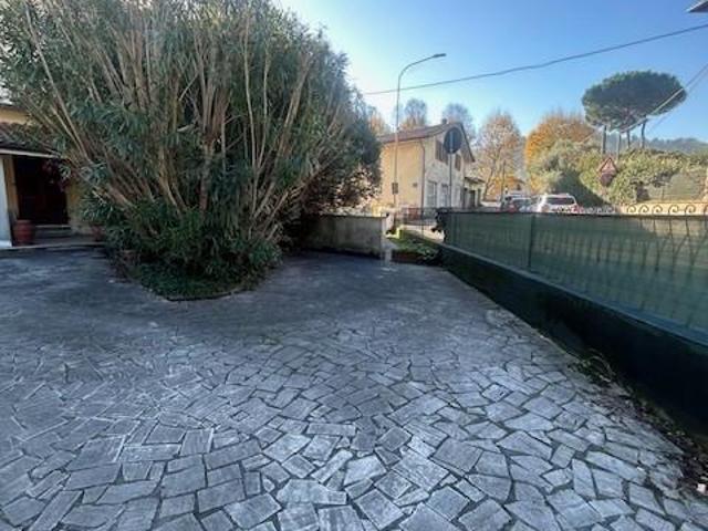 Villa Schiera in vendita a Camaiore, Toscana