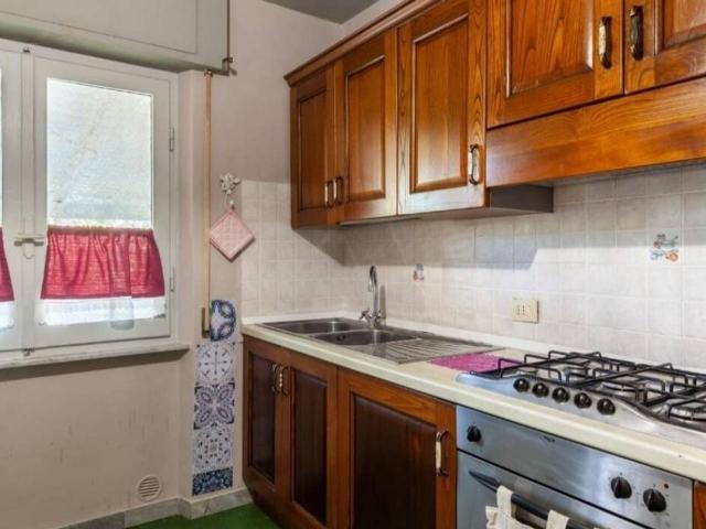 Villa Schiera in vendita a Montemagno, Camaiore