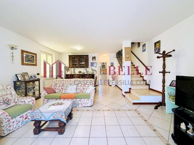 Villa Schiera in vendita a Caravello, Camaiore