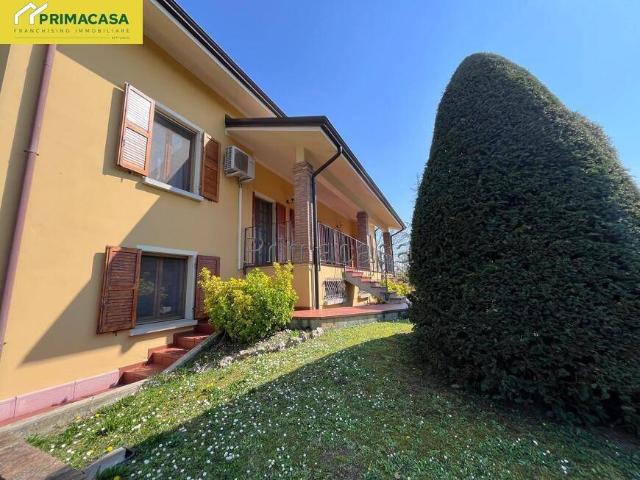 Villa Schiera in vendita a Pianura Reggiana, Re