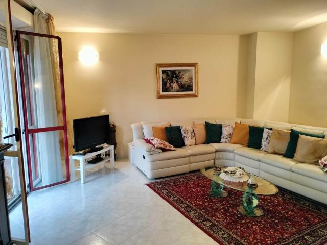 Villa Schiera in vendita a Prataccio, Campi Bisenzio