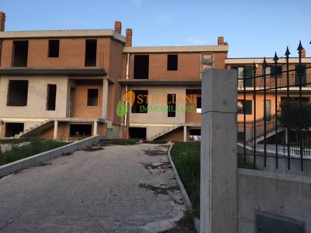 Villa Schiera in vendita a Campobasso, Molise