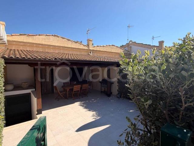 Villa Schiera in vendita a Campofelice Di Roccella, Sicilia