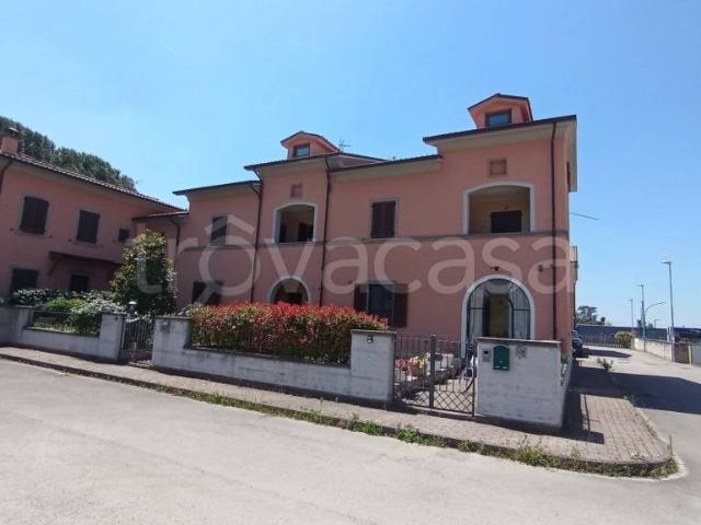 Villa Schiera in vendita a Cortona, Toscana