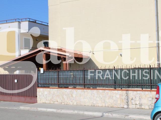 Villa Schiera in vendita a Puglia, Barletta-andria-trani