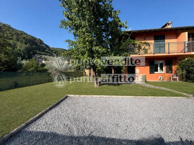 Villa Schiera in vendita a Colle di Compito, Capannori