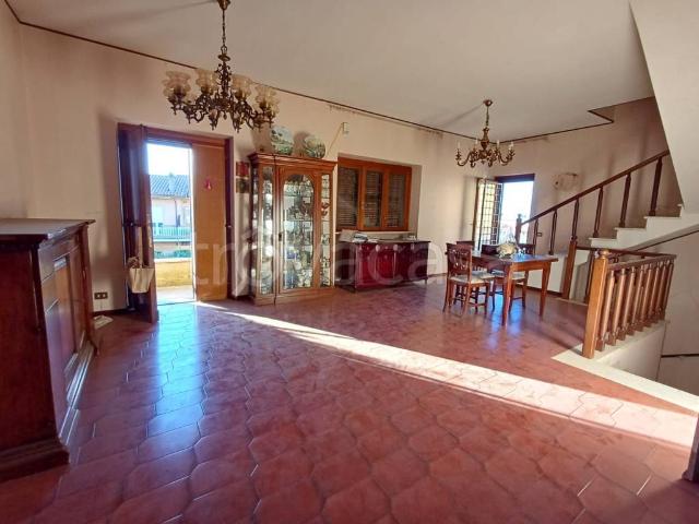 Villa Schiera in vendita a Caprarola, Viterbo