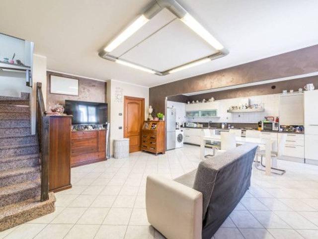 Villa Schiera in vendita a Salsasio, Piemonte