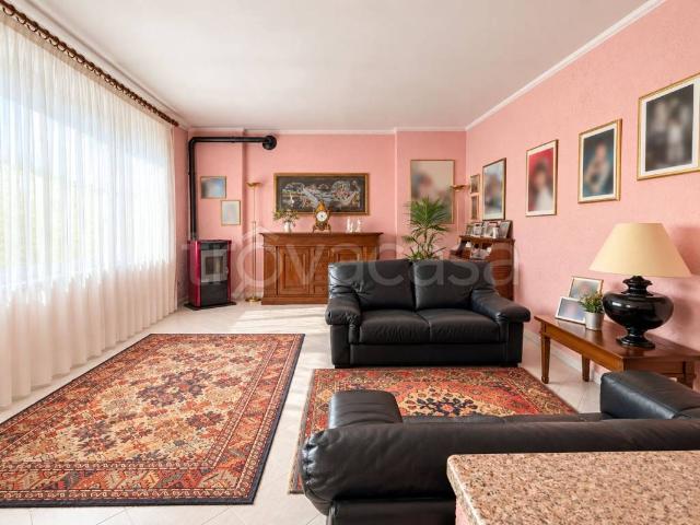 Villa Schiera in vendita a Carmagnola, Torino