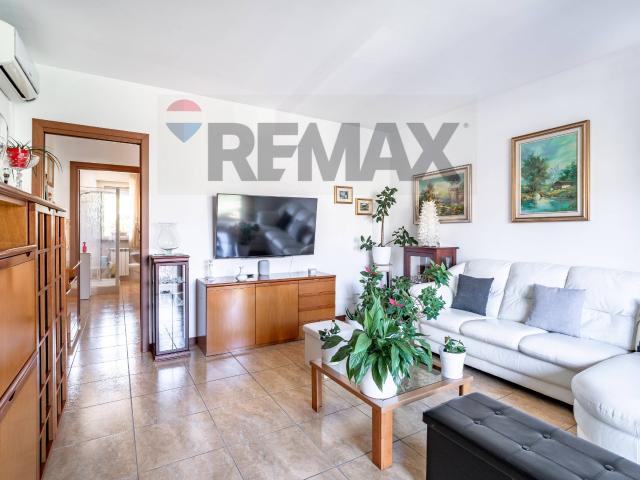 Villa Indipendente in vendita a Bariola, Caronno Pertusella