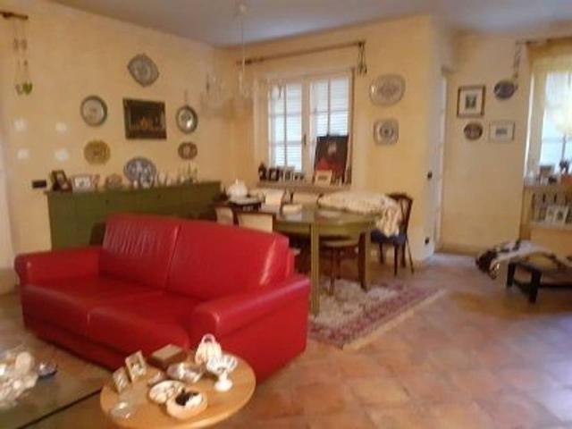 Villa Schiera in vendita a La Prada, Carrara