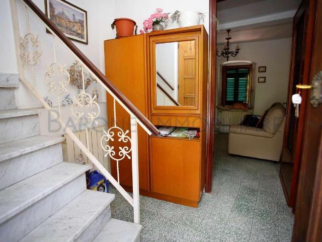 Villa Schiera in vendita a Carrara, Toscana