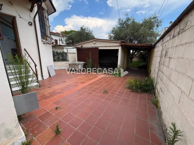 Villa Schiera in vendita a Sant'Antonio, Carrara