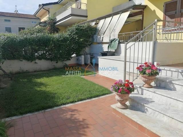 Villa Schiera in vendita a Carrara, Toscana