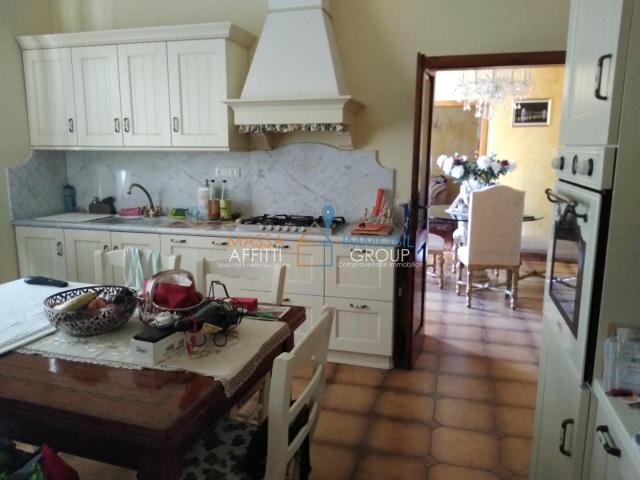 Villa Schiera in vendita a Carrara, Toscana