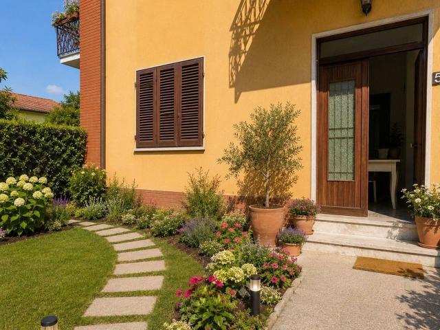 Villa Schiera in vendita a La Prada, Carrara