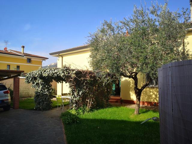 Villa Schiera in vendita a Carrara, Toscana