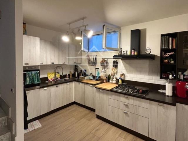 Villa Schiera in vendita a Bonascola, Carrara