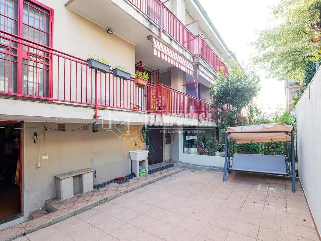 Villa Schiera in vendita a Valera di Sopra, Carugate