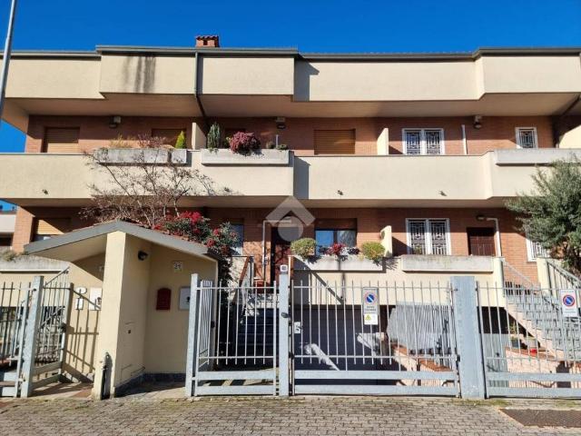 Villa Schiera in vendita a Valera di Sopra, Carugate