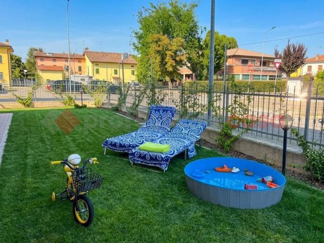 Villa Schiera in vendita a Tresinaro - Secchia, Re